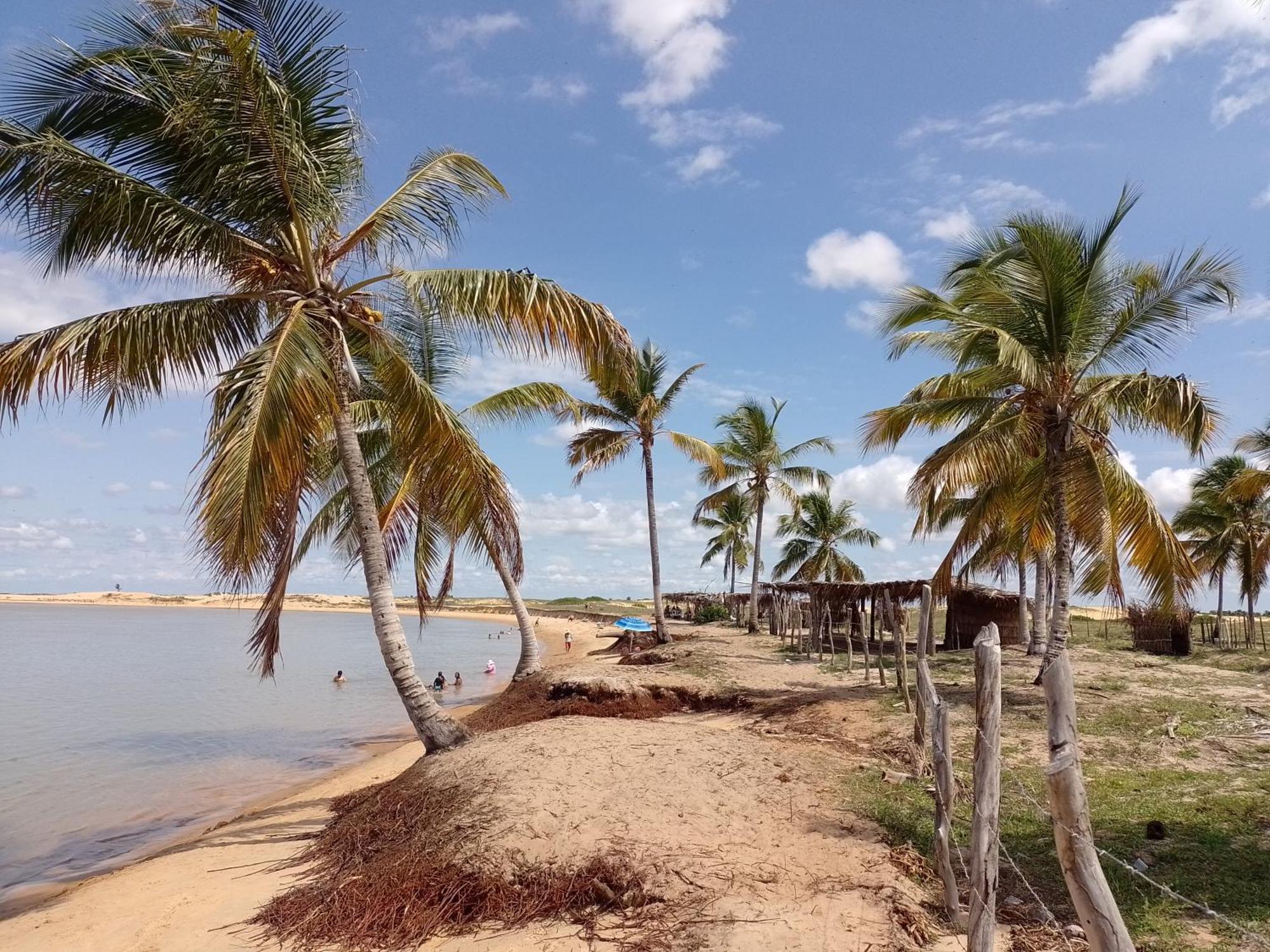 Chale Perto Da Praia Com Duas Suites E Varandao Pacatuba  Екстериор снимка